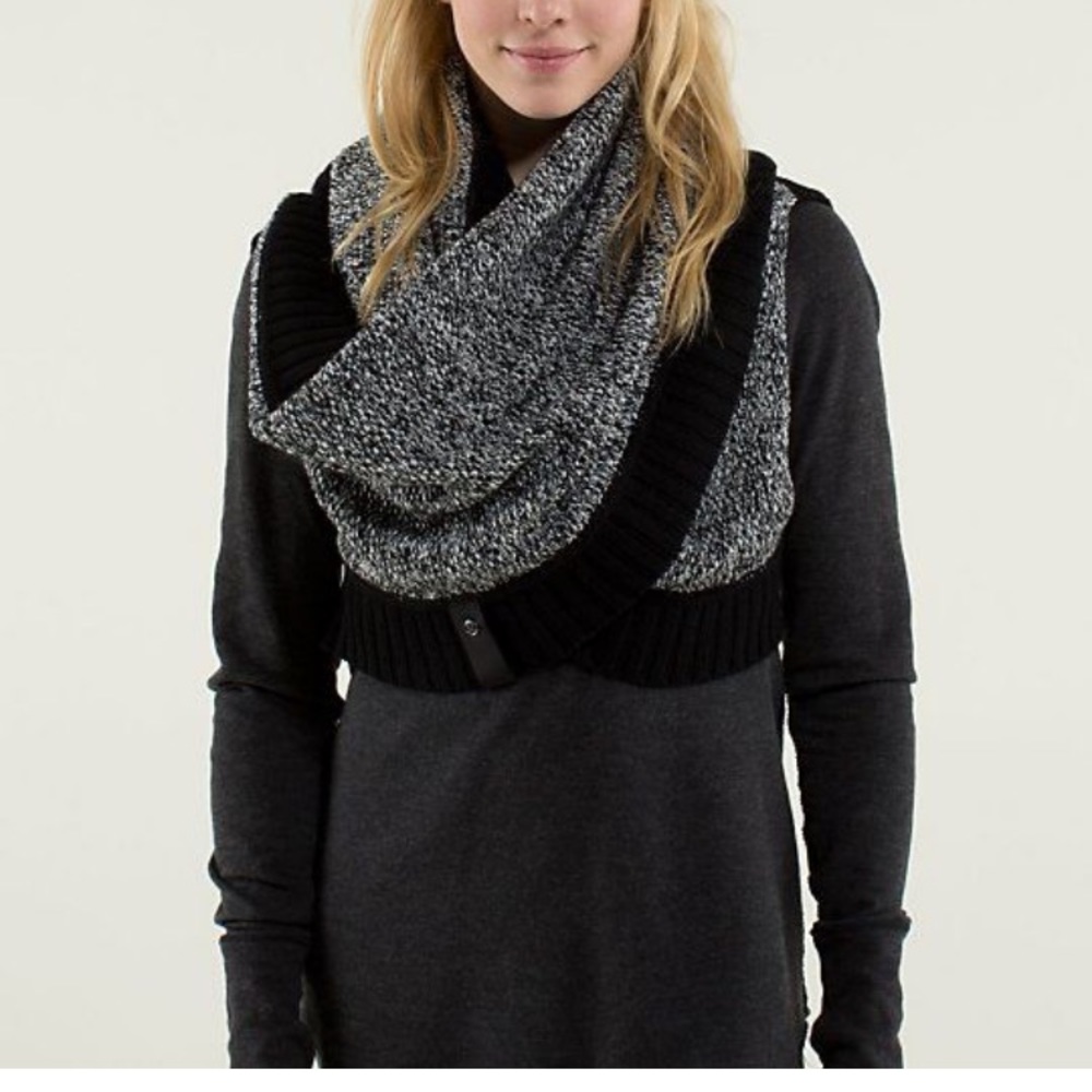 Merino wrap scarf